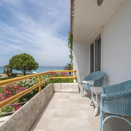 Aggistri Seafront House *